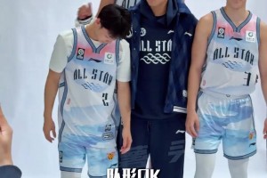 每一次并肩的画面还是那么美好！什么时候能再在一起并肩作战？